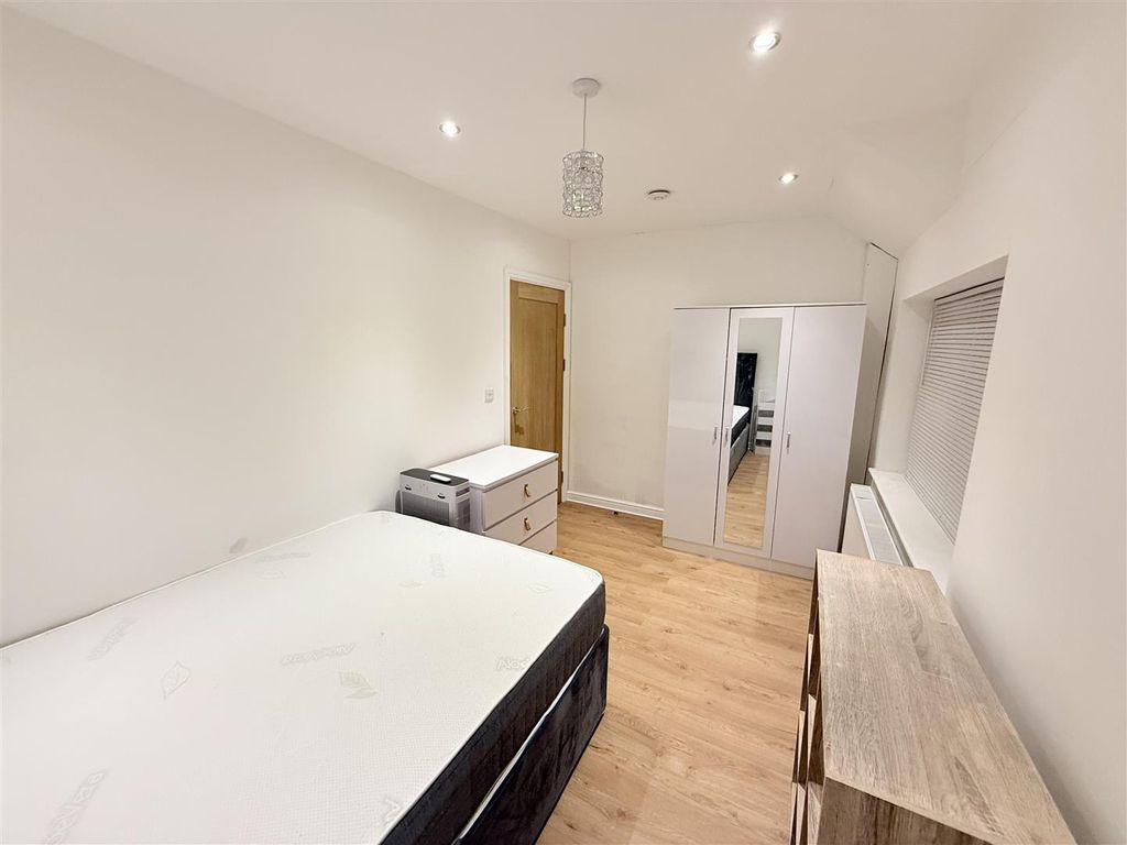Property photo 2 of 8 Tempimagedxcoi4.Jpg