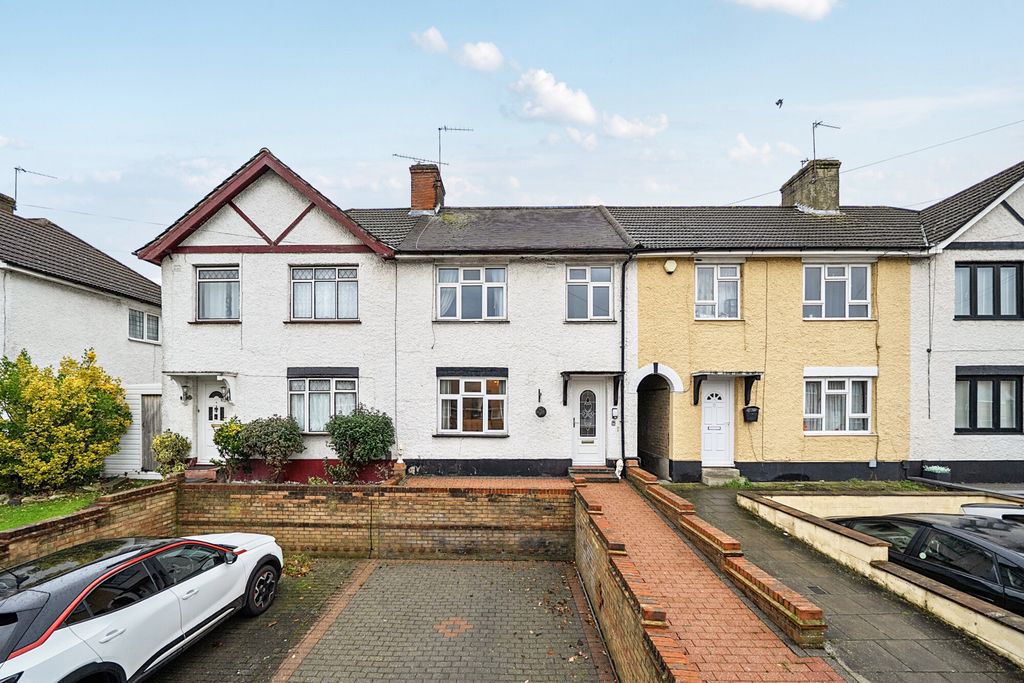 Property photo 1 of 17 External