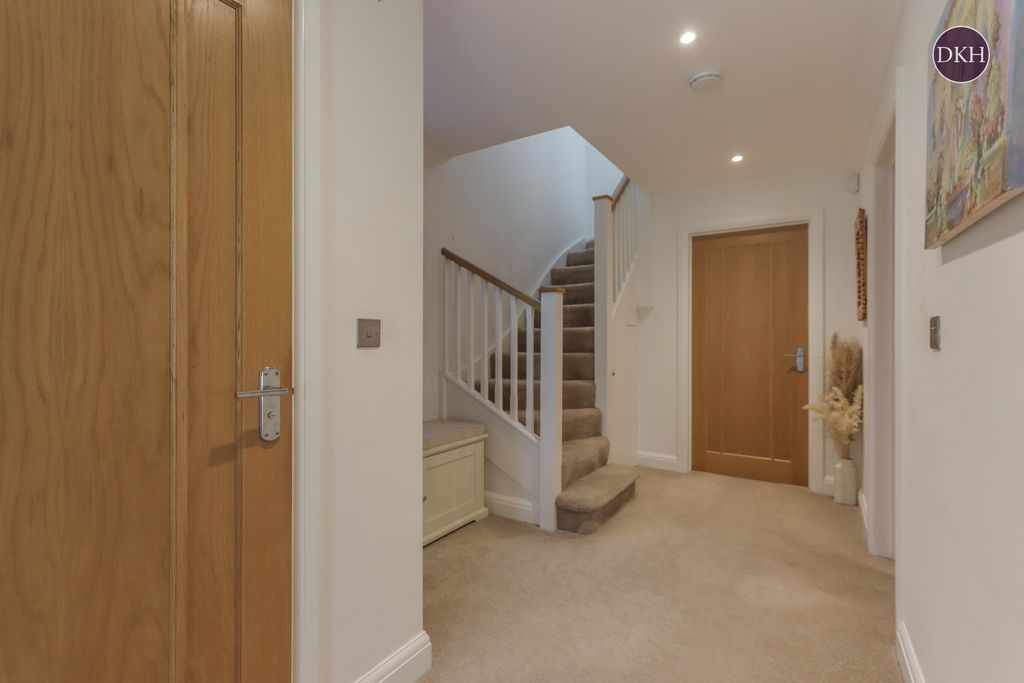 Property photo 3 of 13 Picture No. 12