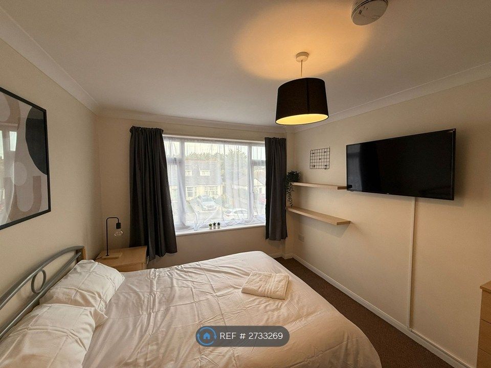 Property photo 2 of 10 Room 4