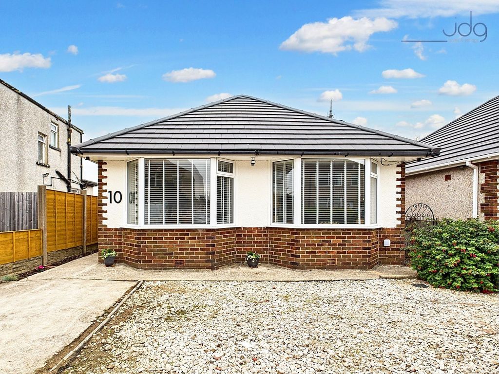 Property photo 1 of 16 Welcome To Lymm Avenue