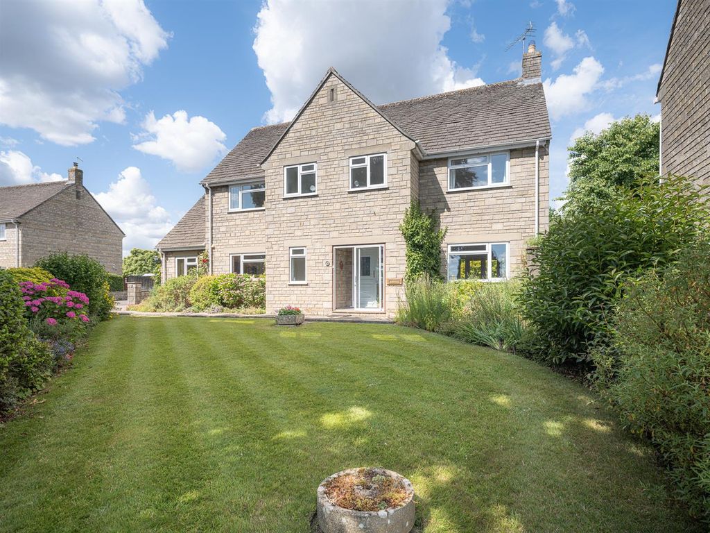 Property photo 1 of 29 6 St Josephs Drive-28.Jpg
