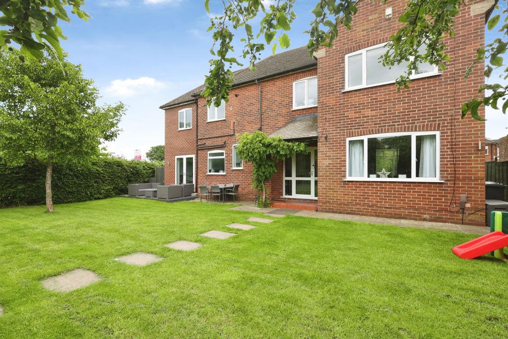 Property photo 1 of 23