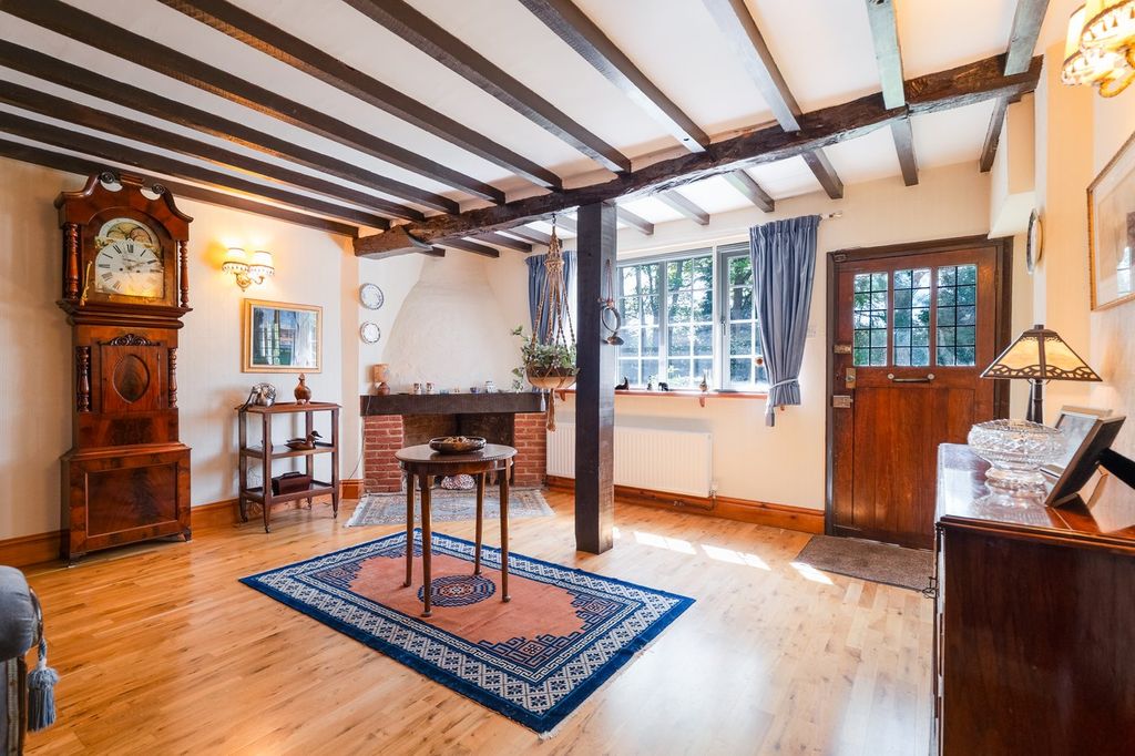 Property photo 2 of 50