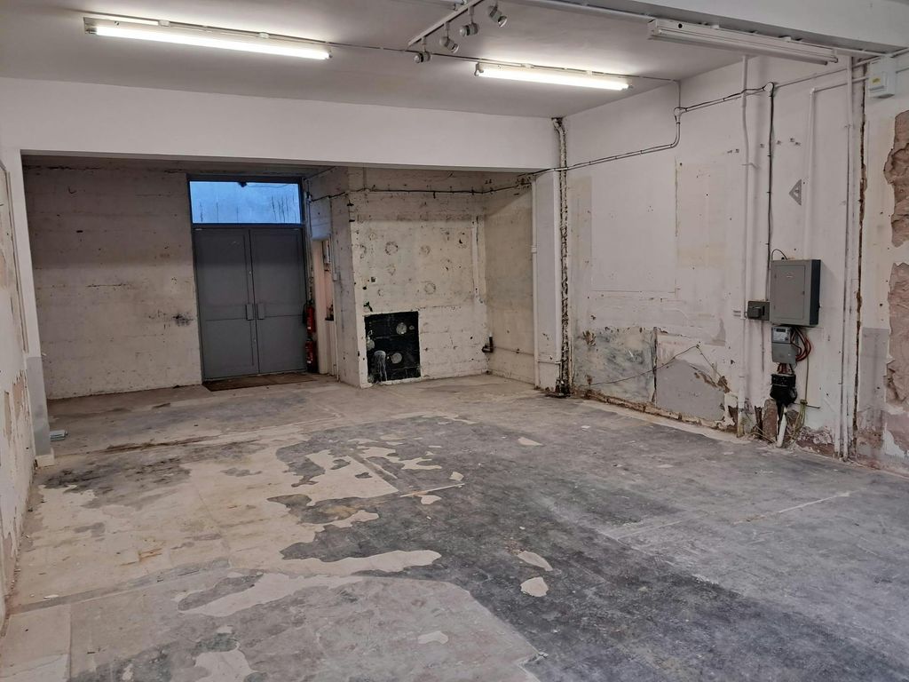 Property photo 3 of 5 1000001349.Jpg