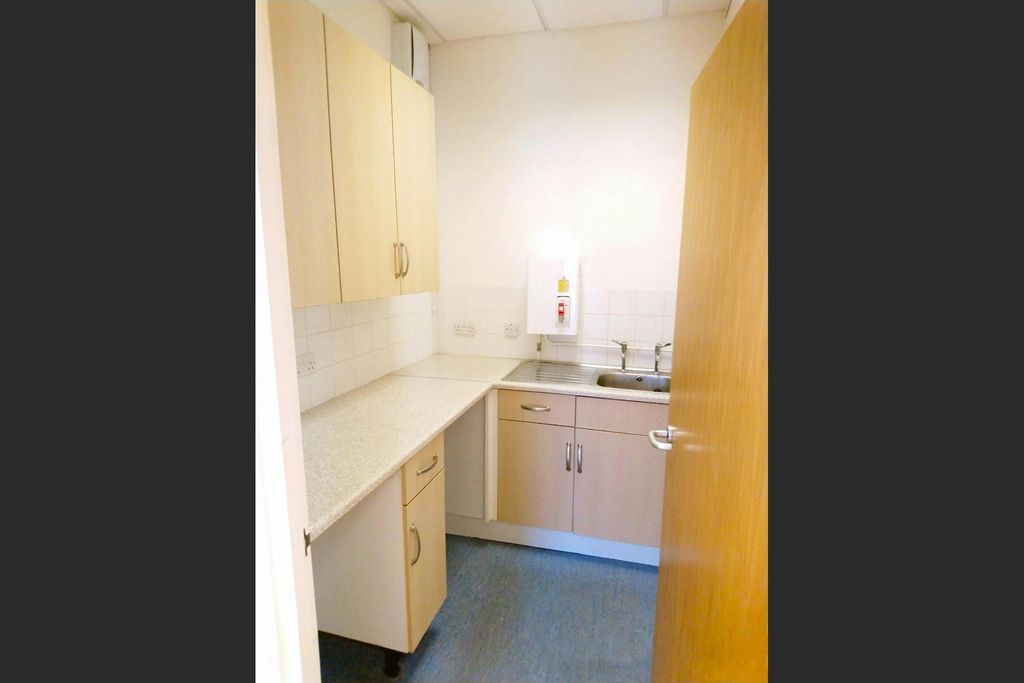 Property photo 3 of 4 Kitchen.Jpg