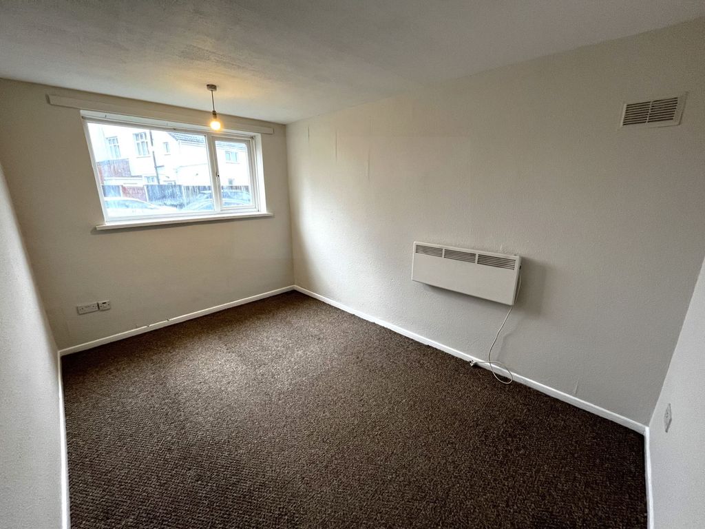 Property photo 3 of 6 Photo 1