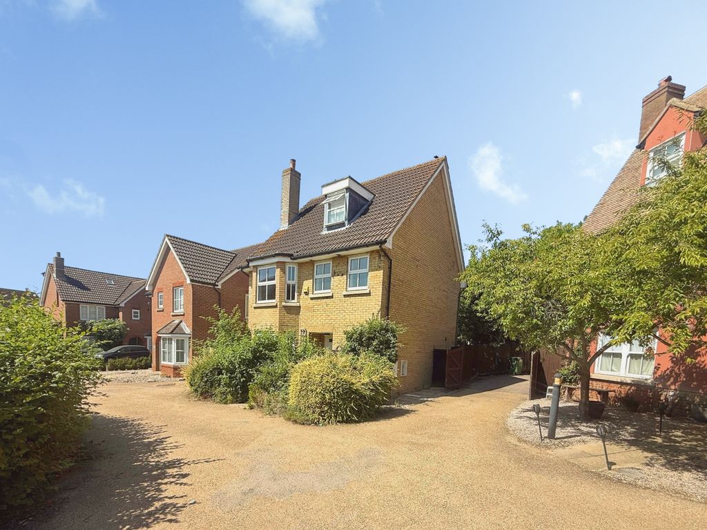 Property photo 1 of 9