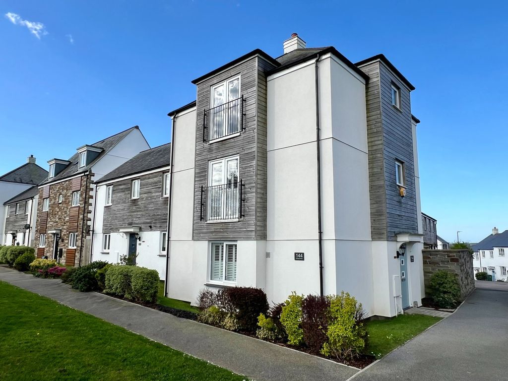 Property photo 1 of 35