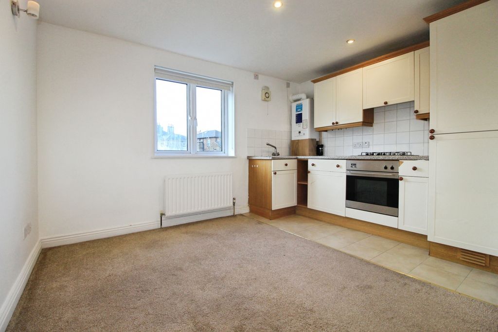 Property photo 3 of 14 Gallery