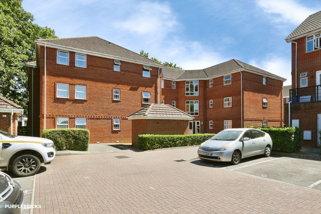 Property photo 1 of 30