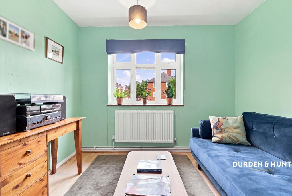 Property photo 3 of 15