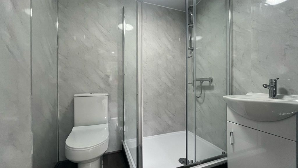 Property photo 2 of 3