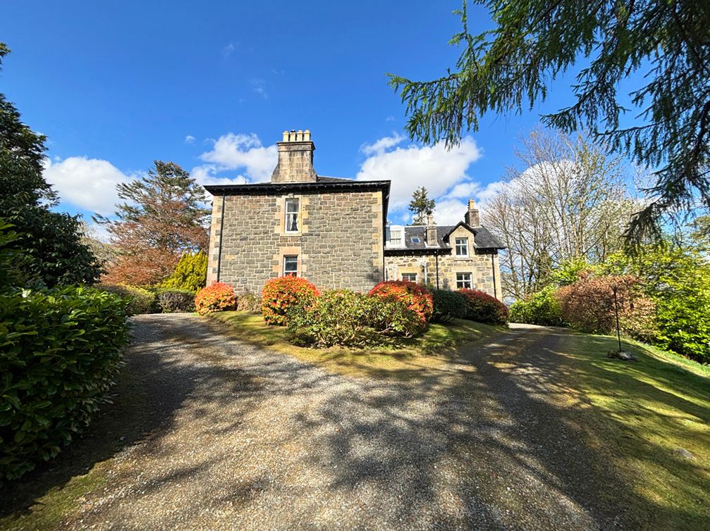 Property photo 2 of 74