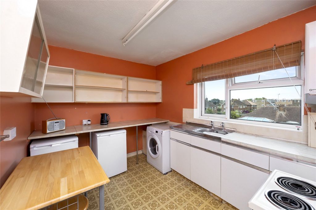 Property photo 2 of 13 Picture No. 03