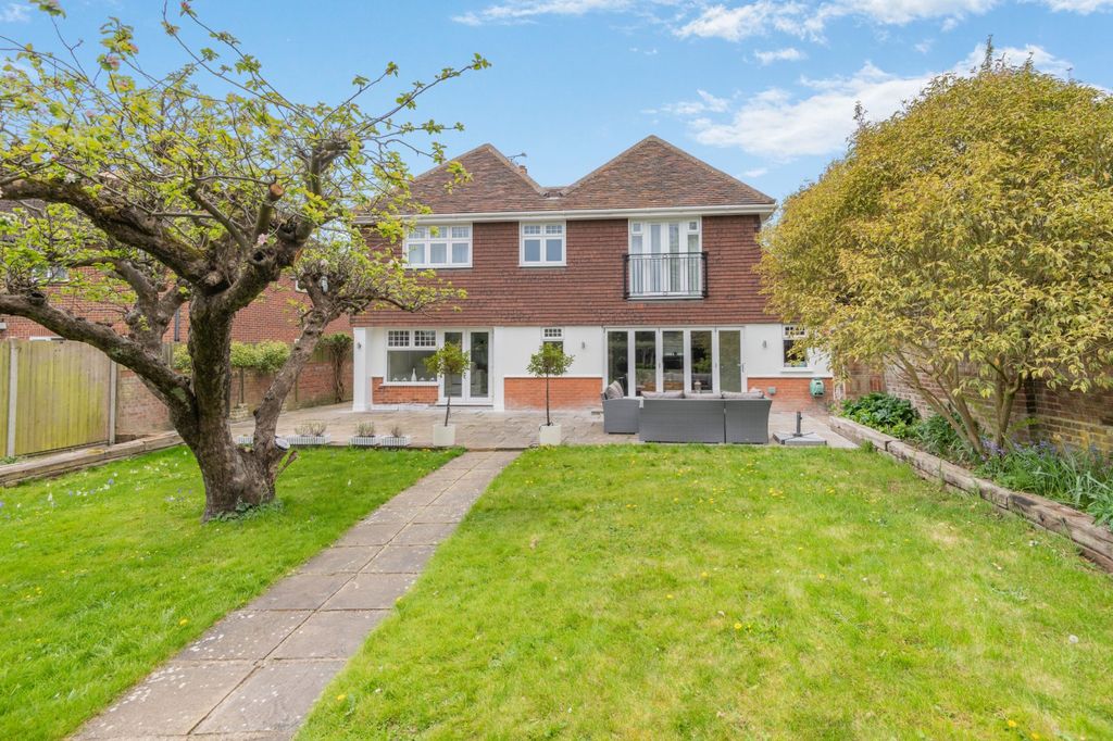 Property photo 2 of 20 Picture No. 06