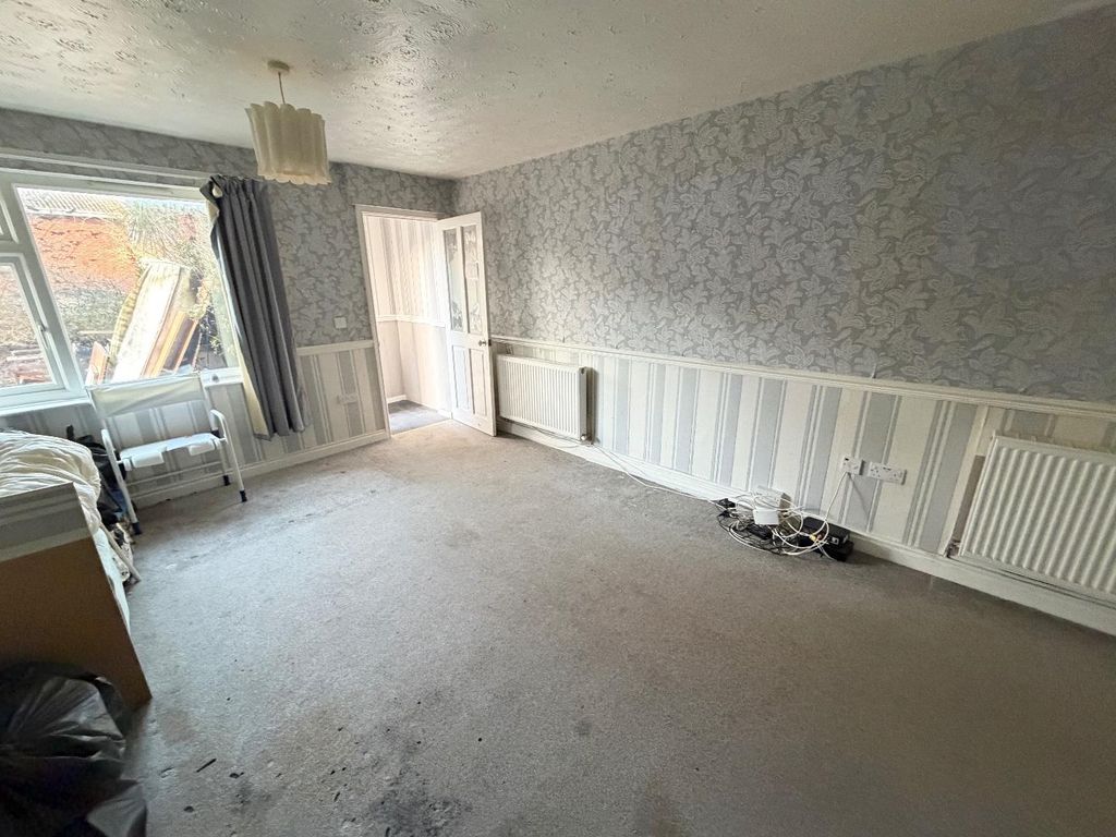 Property photo 2 of 10 Lounge