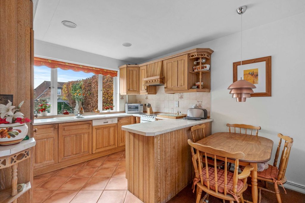 Property photo 3 of 15