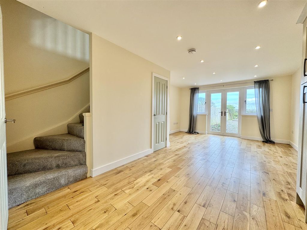 Property photo 2 of 15 Img_2002.Jpeg