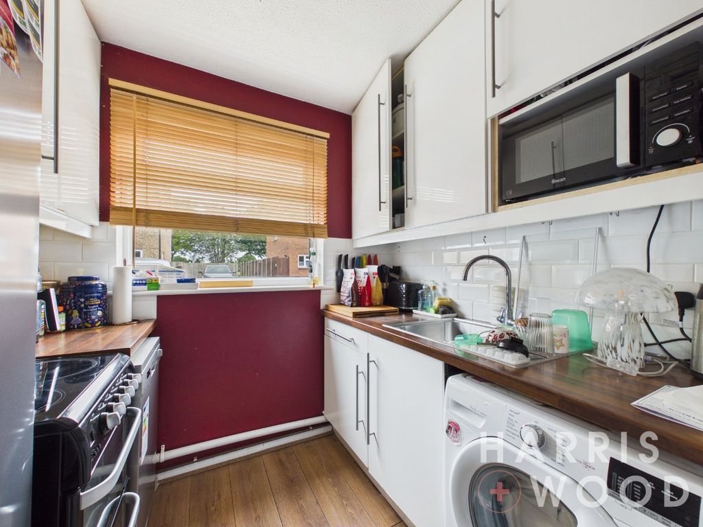 Property photo 2 of 11 5201492