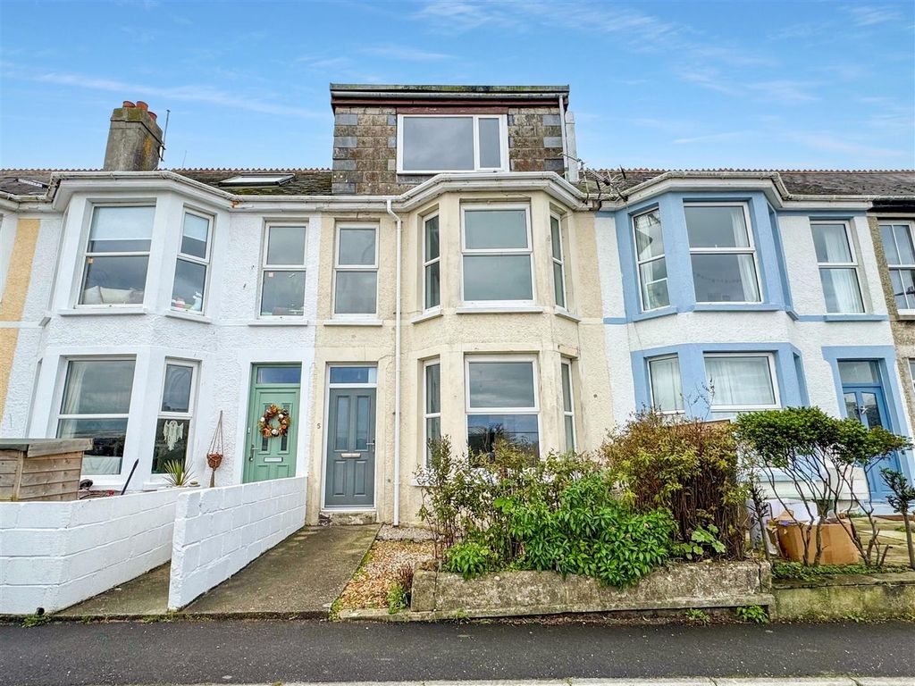 Property photo 1 of 14 5 Carclew Avenue