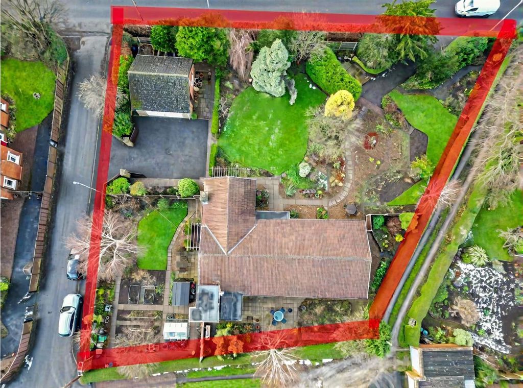 Property photo 1 of 33