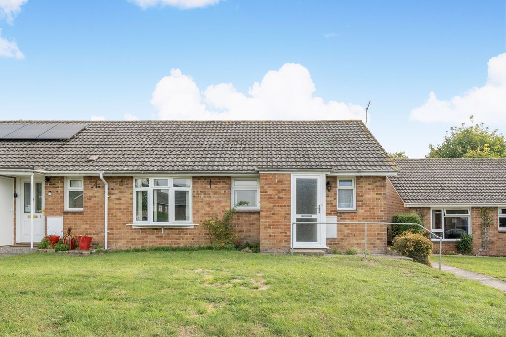 Property photo 1 of 12