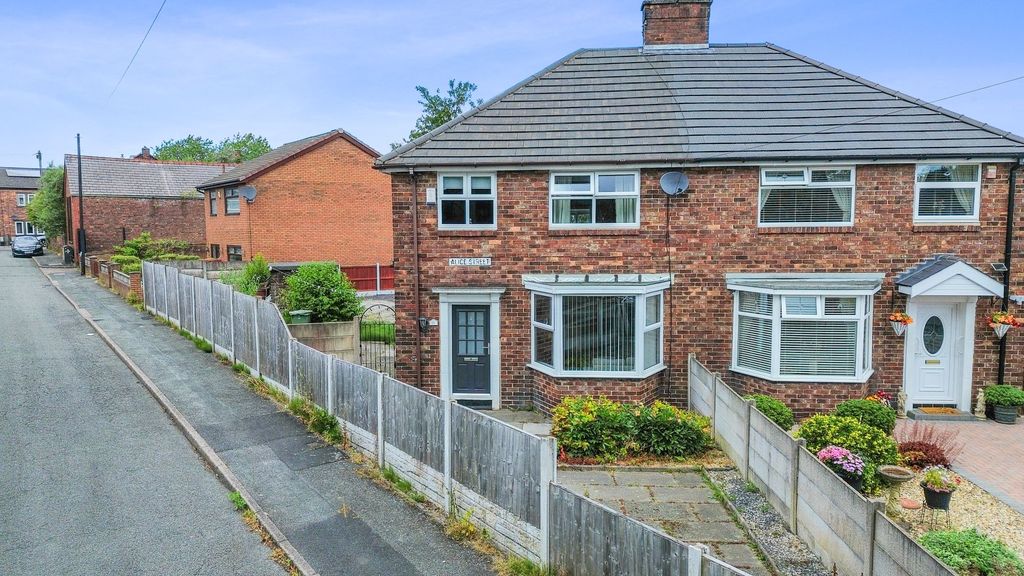 Property photo 1 of 37