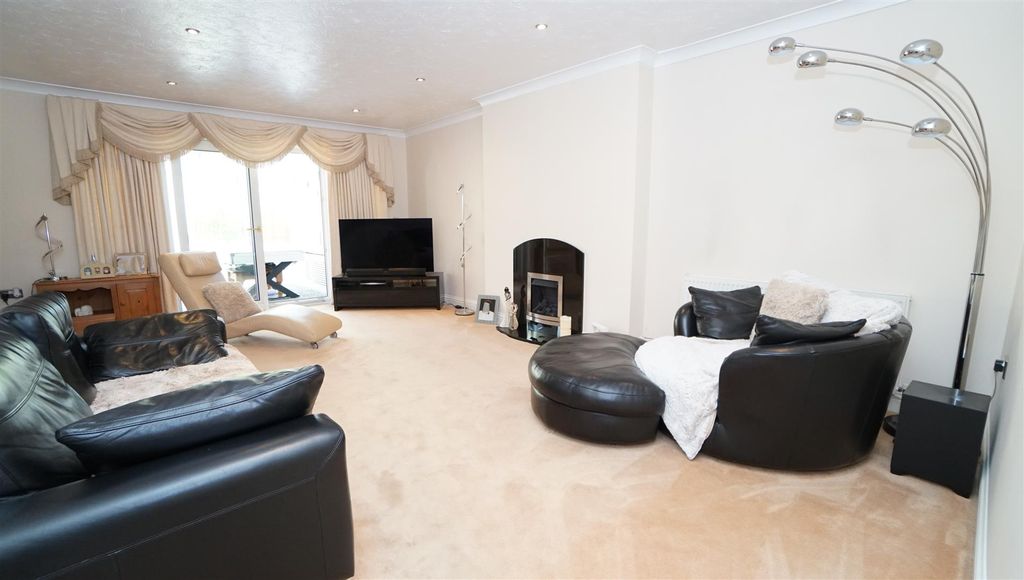 Property photo 2 of 18 Dsc01215.Jpg