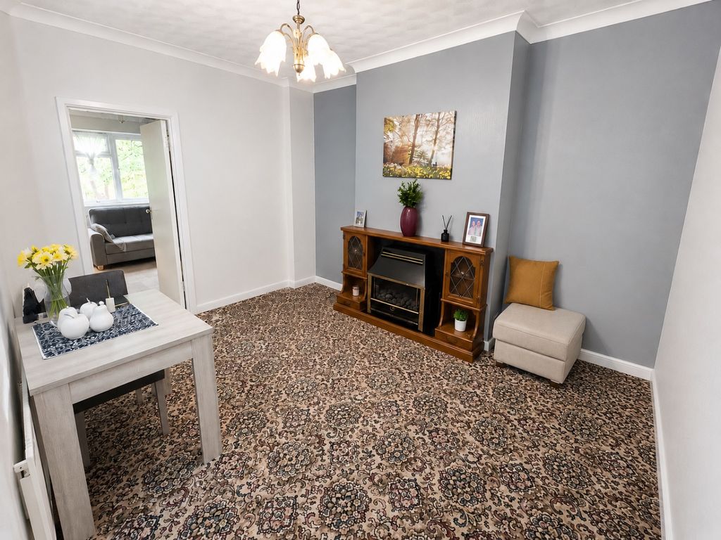 Property photo 2 of 8 5156151