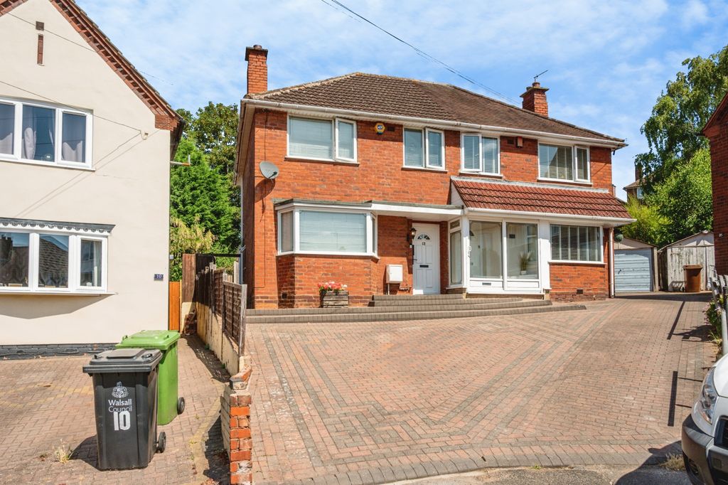Property photo 1 of 27 1