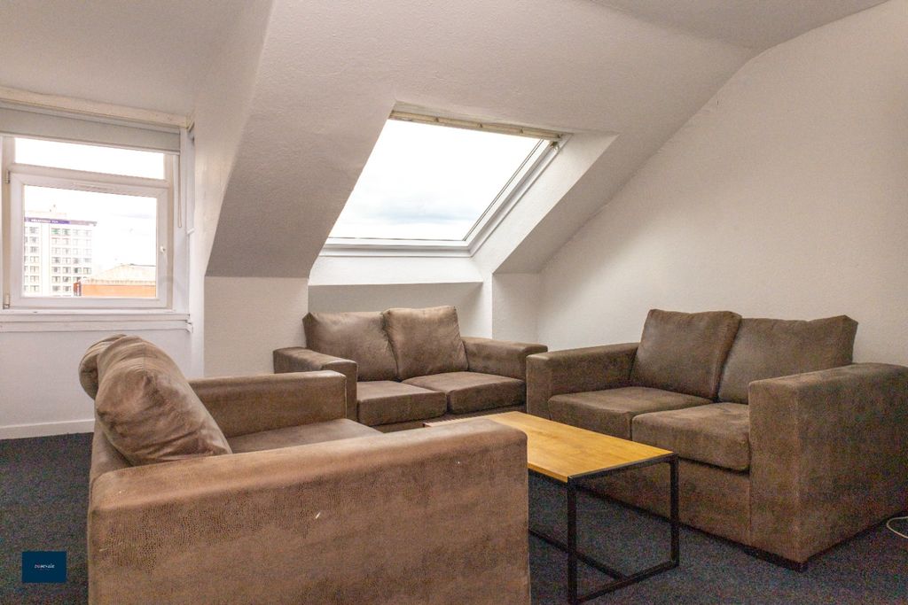 Property photo 2 of 10 Photo 2