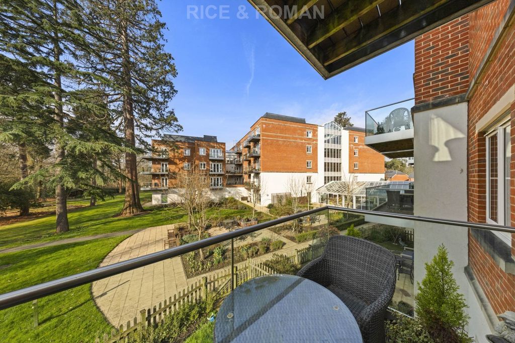 Property photo 1 of 22