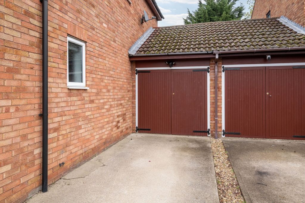 Property photo 3 of 19