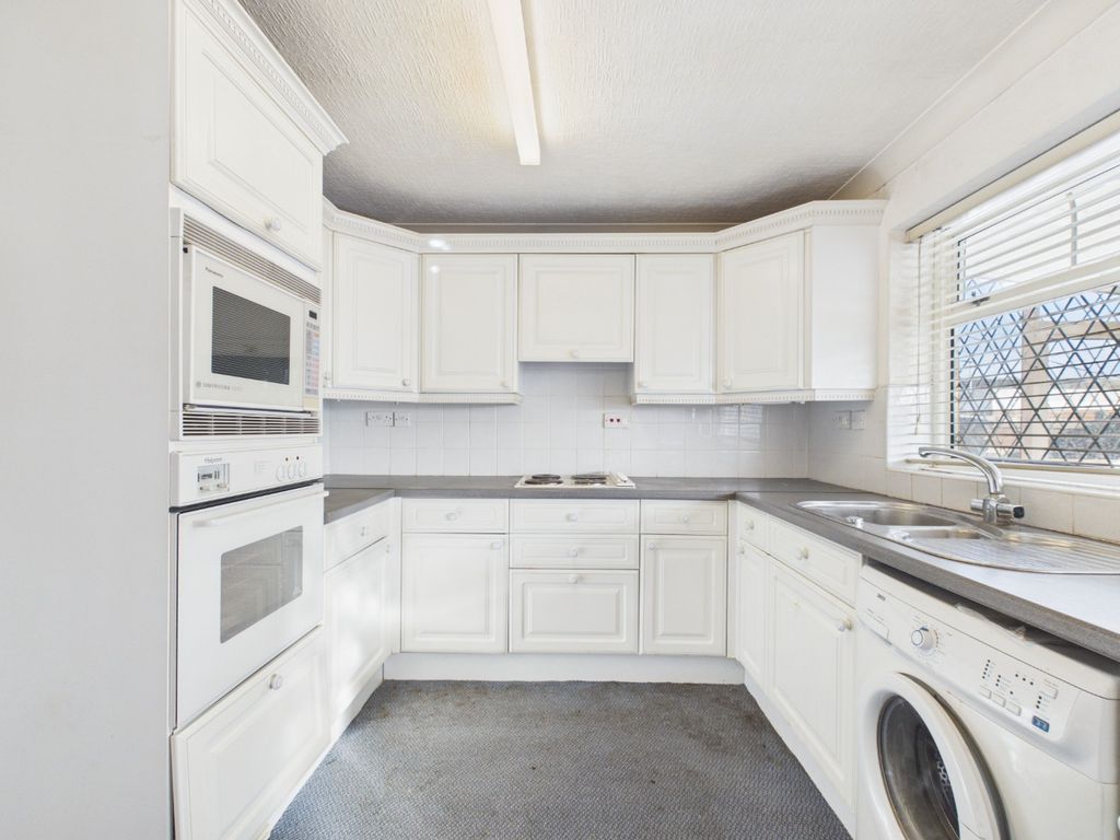 Property photo 3 of 15 4734757