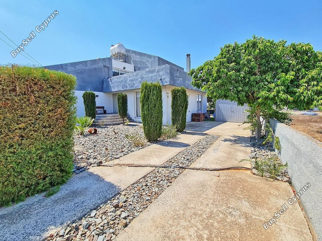 Property photo 3 of 31