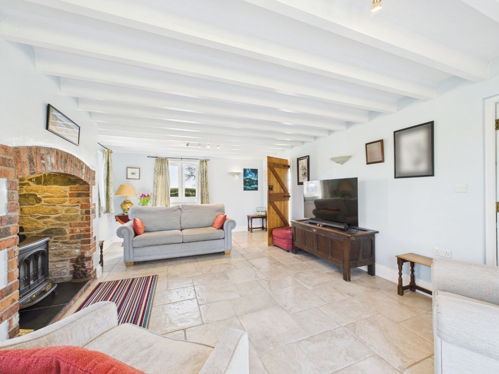 Property photo 3 of 30 40613318