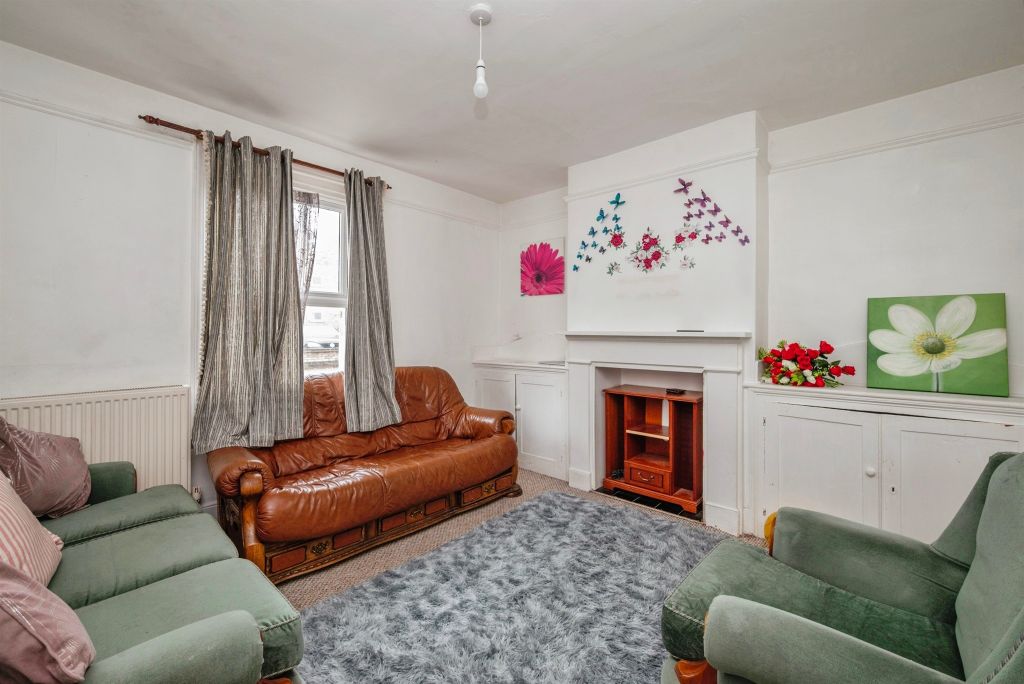 Property photo 1 of 17