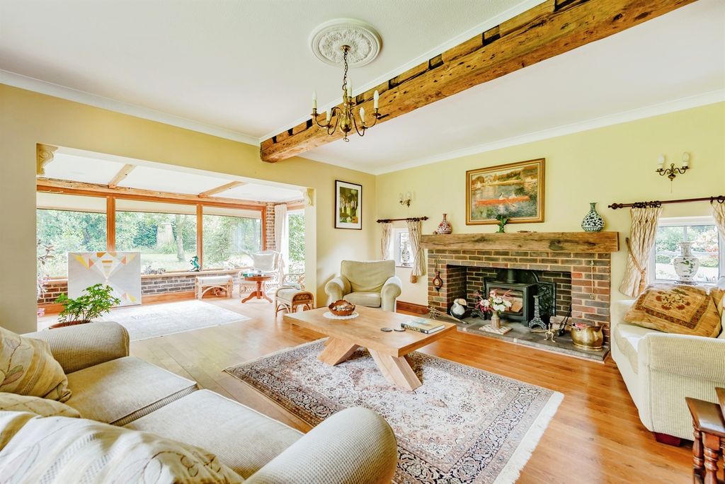 Property photo 3 of 20