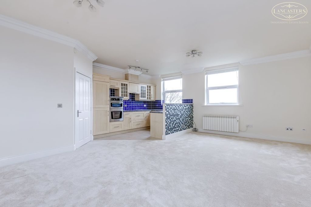 Property photo 2 of 19 Kitchen Lounge Dining Room