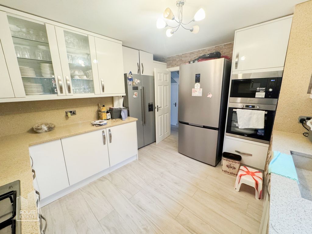 Property photo 2 of 11 Photo 2