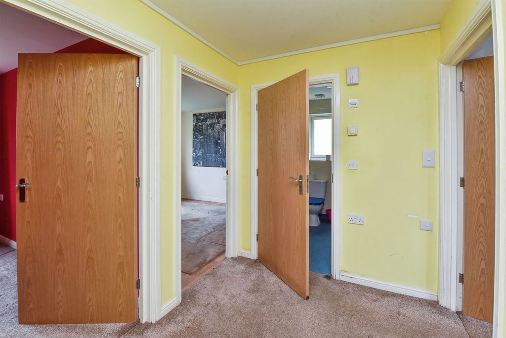 Additional image 15 of 2 bed flat for saleBennett Gardens, Frome BA11