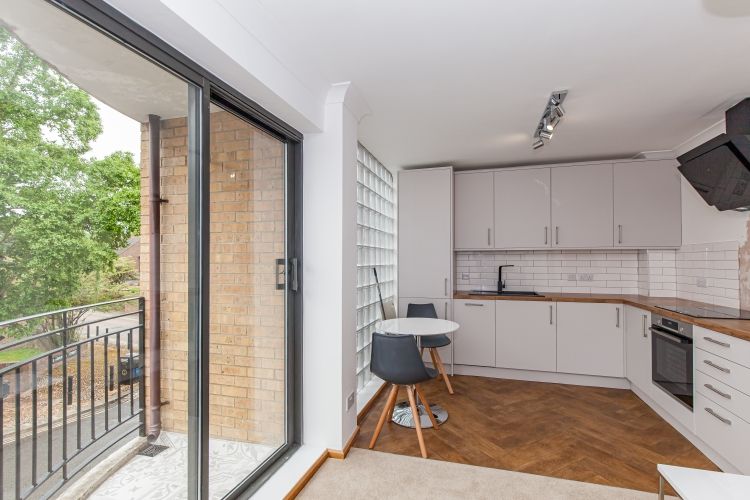Property photo 3 of 10 161211