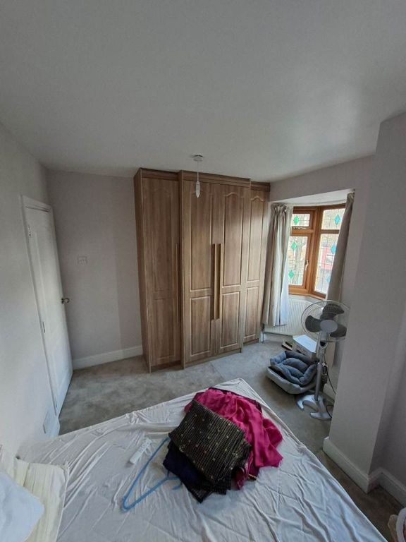 Property photo 1 of 2