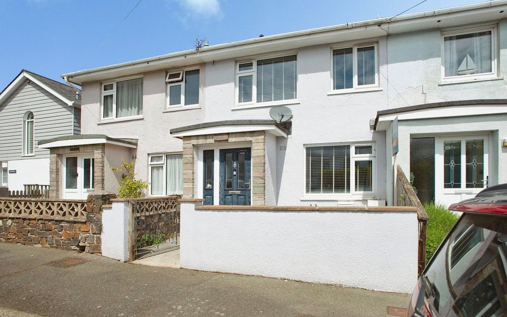 Property photo 1 of 27