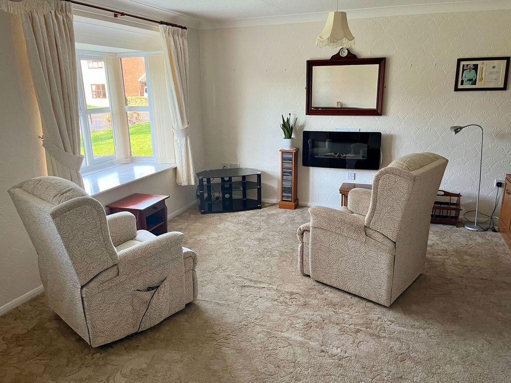 Property photo 2 of 10