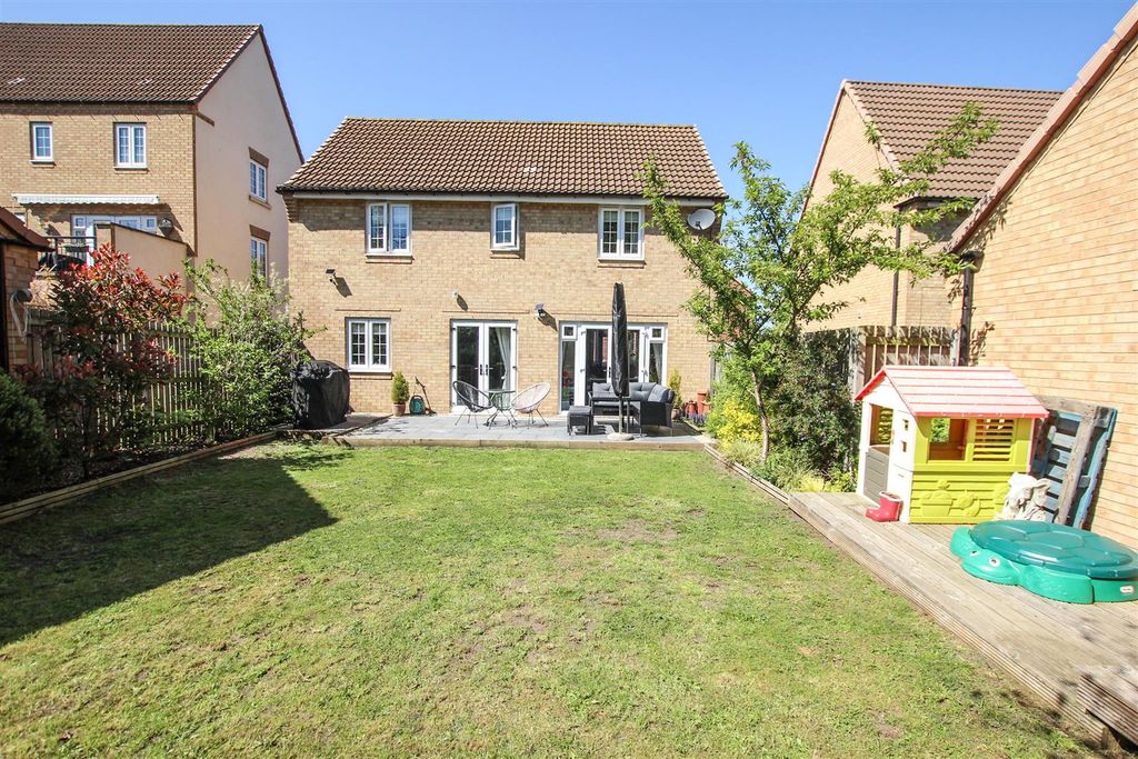 Property photo 2 of 20 Rear Garden