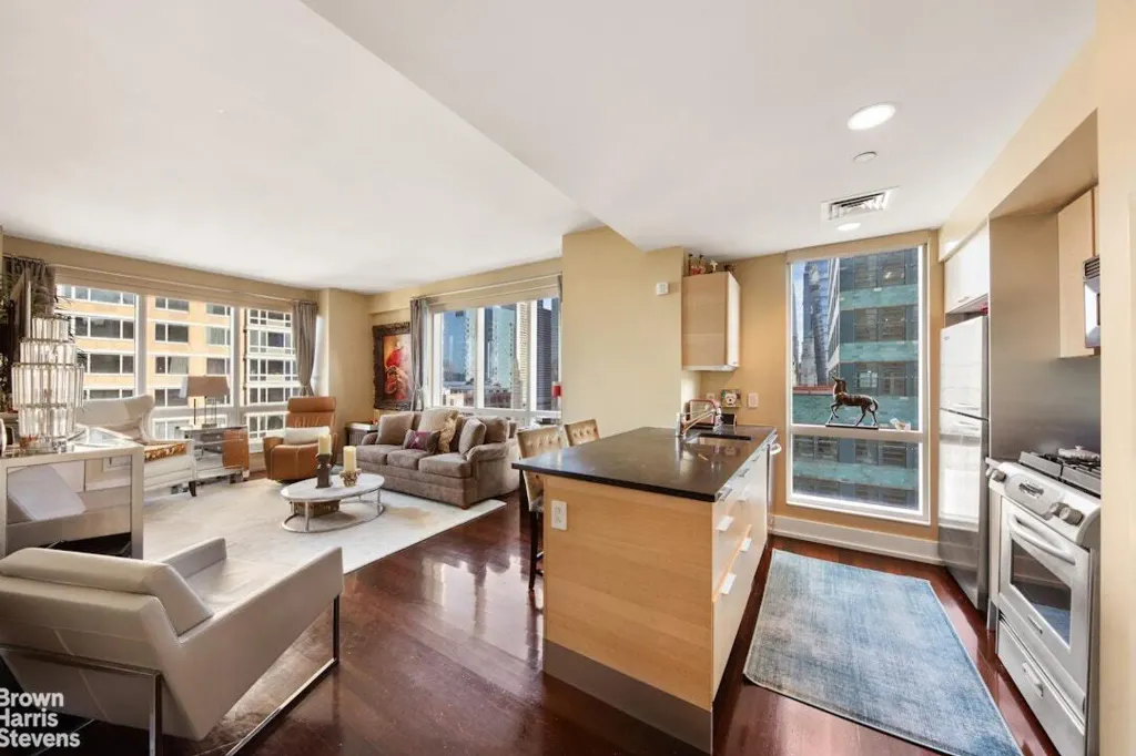 Property photo 3 of 12 <Alttext/>