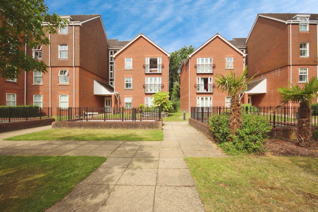 Property photo 1 of 17