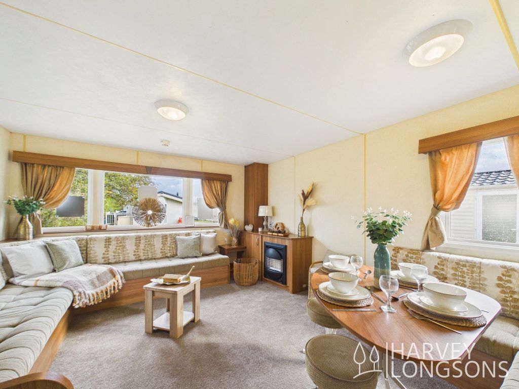 Property photo 1 of 17 Abi Superior Lounge Seating Dining Area